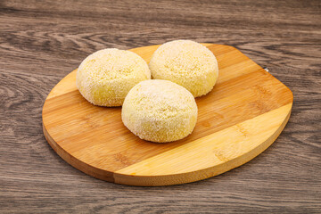 Raw potato zrazy for cooking