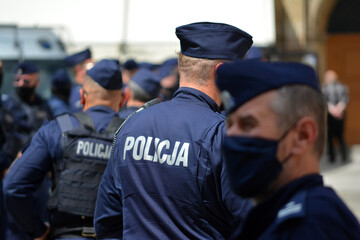 Polska policja na służbie w mieście.  © FotoDax