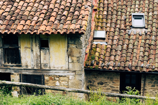 Abandoned typical house of Asturias