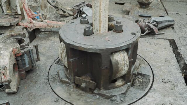 Drill pipe rotating in the rotary table for Oil Drilling Rig - Oilfield Industry