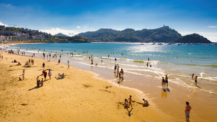 Fototapeta na wymiar View of the beach of La Concha de Sant Sebastian - Donostia, Euskadi, Spain