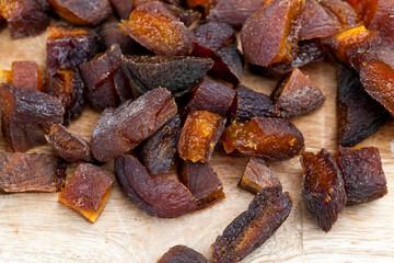 sliced dried apricots, dried naturally