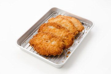 揚げたて豚カツ