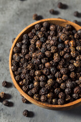 Raw Organic Black Peppercorns