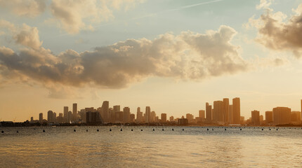 Obraz premium sunset over the city skyline Miami Florida usa buildings panoramic sky clouds sea urban 