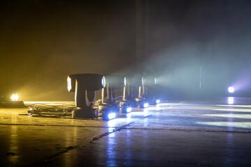 Lampen auf Bühnenboden