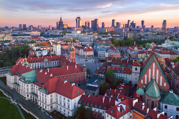 Obraz premium Evening in Warsaw