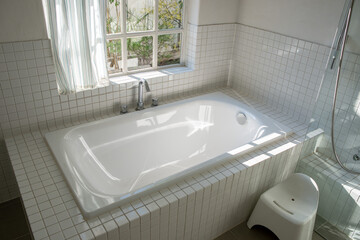 明るく綺麗なお風呂・バスタブ