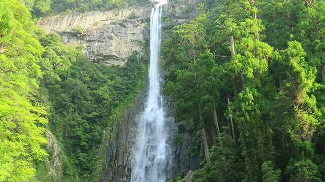 那智の滝　和歌山県