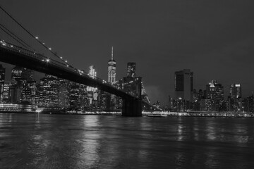 Fototapeta na wymiar Brooklyn Bridge Defocused Day Night