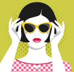 1201_Beautiful woman with yellow retro sunglasses