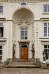 Obraz premium entrance to the royal palace