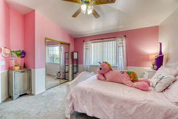 Fototapeta na wymiar Pink Bedroom Interior 