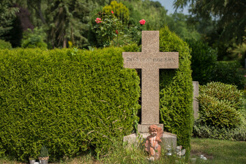 Friedhof, Grabstein, Statue