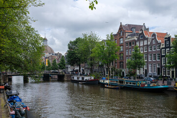 De Singel in Amsterdam met de Ronde Lutherse Kerk