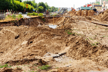 Excavation for the construction of urban infrastructure networks. Space