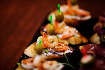 grilled salmon with vegetables