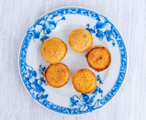 Prato com pasteis de Águeda