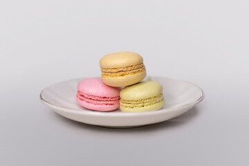 macaroons on a plate minimal
