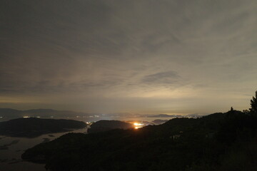 日本の岡山のとても美しい夜の海