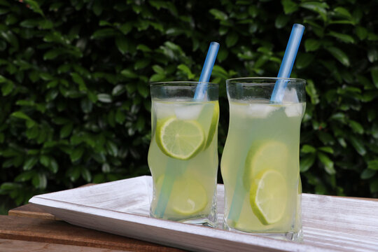 2 359 Best Limonade Glas Images Stock Photos Vectors Adobe Stock