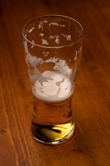 飲みかけのビール