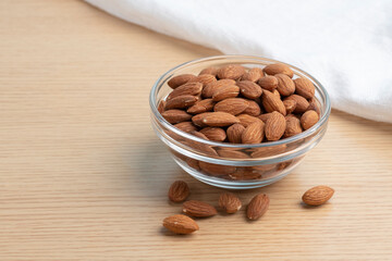 アーモンドミルク