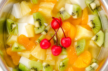 牛乳寒天入りフルーツポンチ