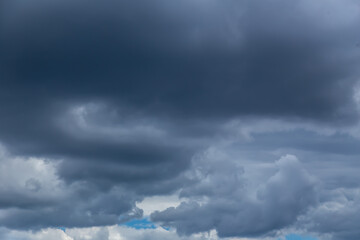 Obraz premium Blue sky with white clouds