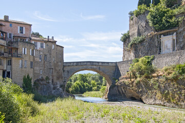 Fototapeta premium Pont romain de Vaison-la-Romaine