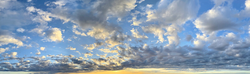 Obraz premium Horizon sky clouds background, sunset sky