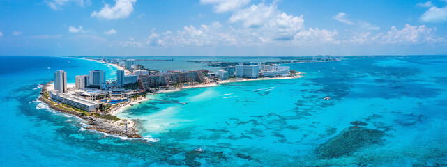 Aerial view of Punta Norte beach, Cancun, Mexico. Beautiful beach area with luxury hotels near the Caribbean sea in Cancun, Mexico. - obrazy, fototapety, plakaty