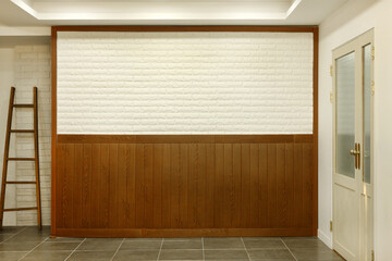 벽돌 모양의 실내 인테리어 공간