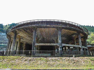 採掘した鉱石を選り分ける神子畑選鉱場跡（兵庫県朝来市の産業遺産）