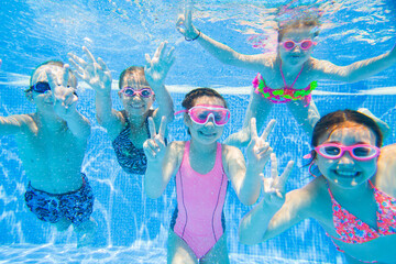  kids swimming  in pool - 444578919