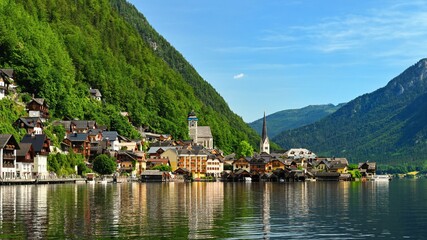 Fototapeta na wymiar Hallstatt landscape. Beautiful mountain village in the Austrian Alps. Scenic picture - postcard view