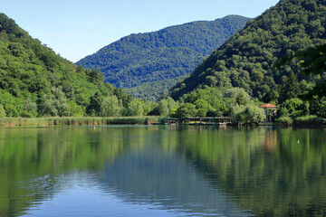Fototapeta na wymiar Lago del segrino, Lake of Segrino