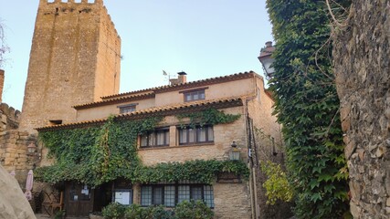 Casas de pueblos pueblos con encanto con flores