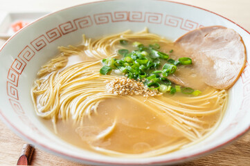 とんこつラーメン　博多名物