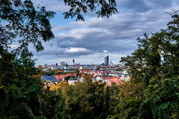 Das herbstliche Leipzig mit The Westin Hotel, Bundesverwaltungsgericht , Neues Rathaus, City-Hochaus, Wintergarten-Hochhaus u.v.a.m. © Michael