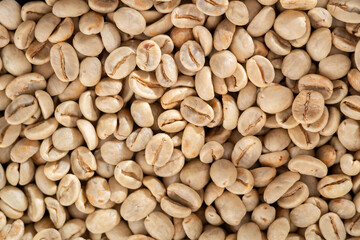 Raw and roasted coffee beans