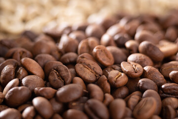 Raw and roasted coffee beans