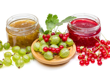 Jam with gooseberries and red currants