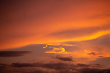 Atardecer naranja, acercamiento