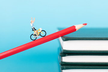 The miniatures of the bike ride through colored pencils to the top of the book