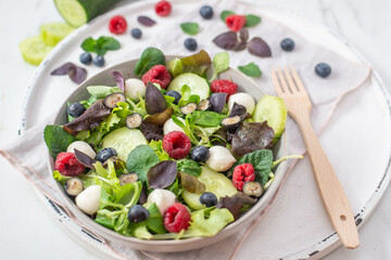 Summer salad with arugula