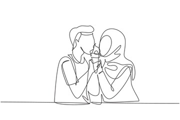 Single one line drawing young Arabian couple sharing ice cream cone. Celebrate anniversaries and enjoy romantic lunch at restaurant. Modern continuous line draw design graphic vector illustration