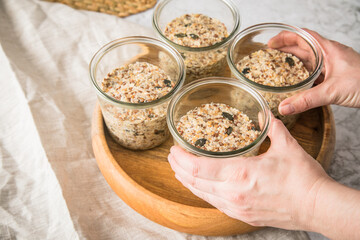 Brotteig von Vollkorn Brot mit Kürbiskernen, Haferflocken, Sonnenblumenkernen, Chia und Leinsaat...