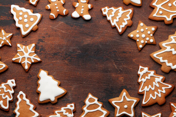 Christmas card with gingerbread cookies