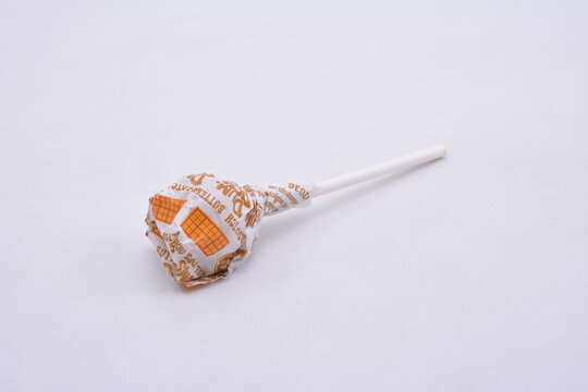 Dum dum lollipop candy butterscotch flavor in Manila, Philippines